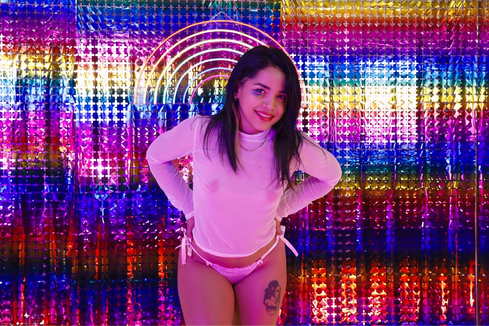 LauraHornyAss