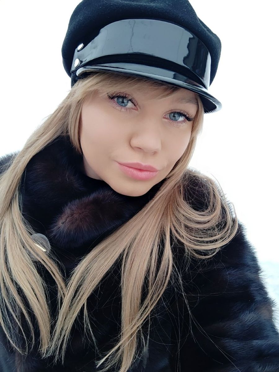 Golden_Alena