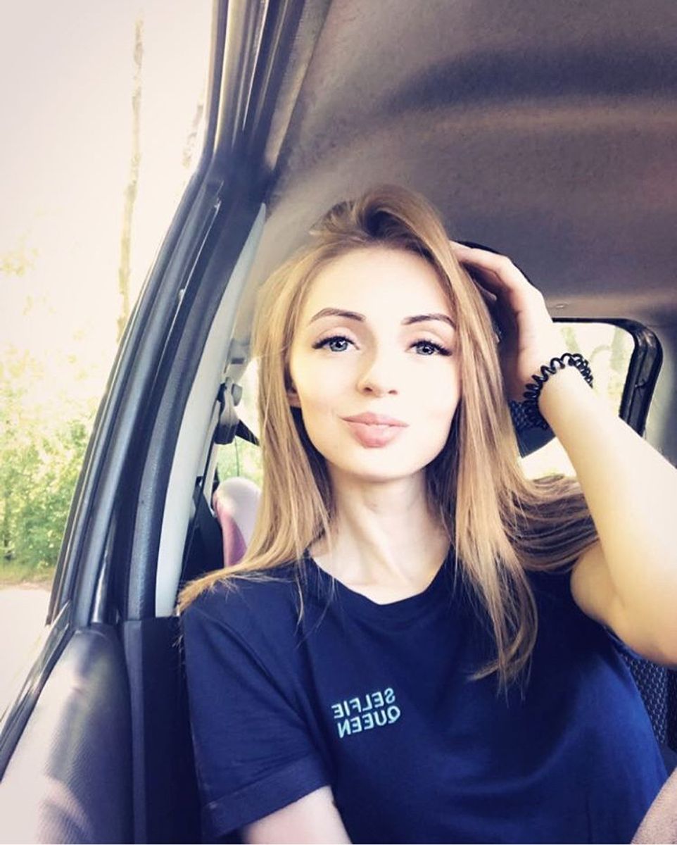 Polly_Charm