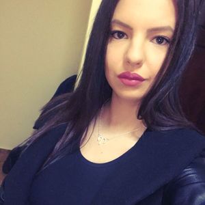 Clara Moon Profile picture - Clara Moon