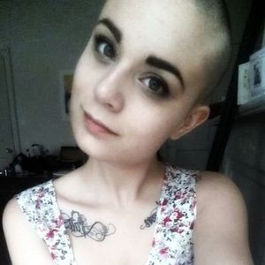 Profile picture - Nina Crowne