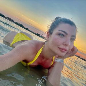 AshleyCrashly Profile picture - AshleyCrashly
