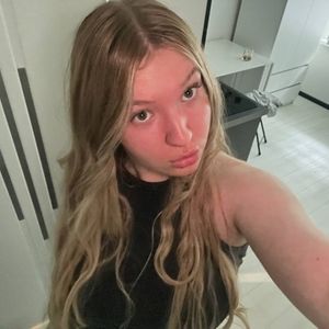 Mia Profile picture - Mia