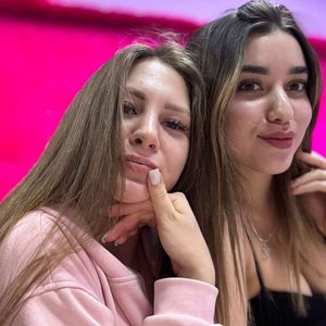 EmeraldElly Profile picture - EmeraldElly