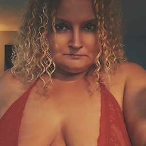 theblueyegirl Profile picture - theblueyegirl