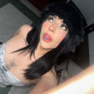 Darkityhorny15 Profile picture - Darkityhorny15