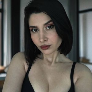 Sarahh Profile picture - Sarahh