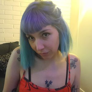 Mikoleena Profile picture - Mikoleena