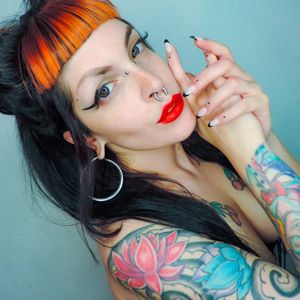 Emily Doomed Profile picture - Emily Doomed