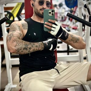 Badfuckerr Profile picture - Badfuckerr