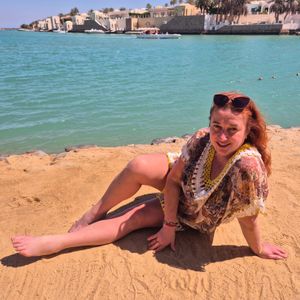 Lora Profile picture - Lora