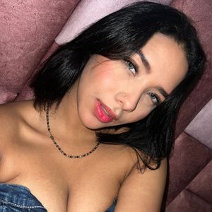 Hylary Queen Profile picture - Hylary Queen