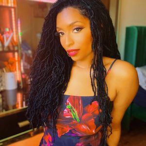 SoftlySola Profile picture - SoftlySola