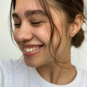 Lora Cherry Profile picture - Lora Cherry