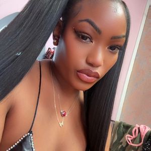 Dollivine Noir Profile picture - Dollivine Noir