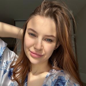 EmberRoxy Profile picture - EmberRoxy