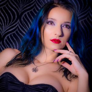 Queen_Arya Profile picture - Queen_Arya