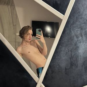 AlexTok Profile picture - AlexTok
