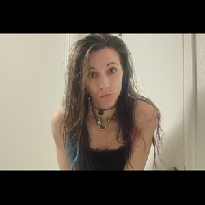 Violet Rose Profile picture - Violet Rose
