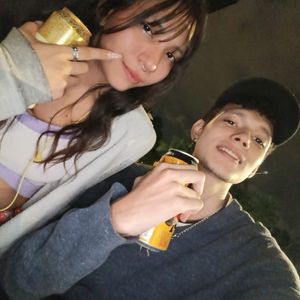 MeganAndAndi Profile picture - MeganAndAndi