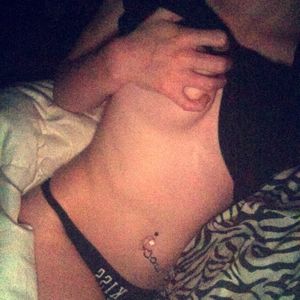 FlirtyFun21 Profile picture - FlirtyFun21