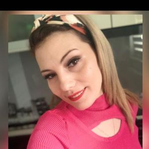 Red_Rose69 Profile picture - Red_Rose69