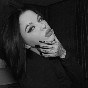 Nicole__Rich Profile picture - Nicole__Rich