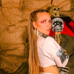 Emily Sumer blowjob Model - Emily Sumer blowjob