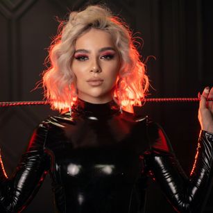 Mistress Anna sissy Model - Mistress Anna sissy