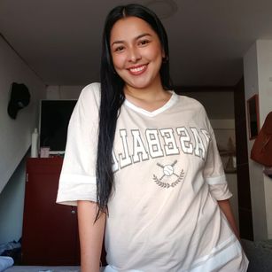 Model - Iris Moira latina