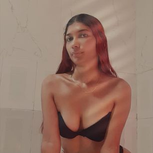 Model - Angellunna dancing