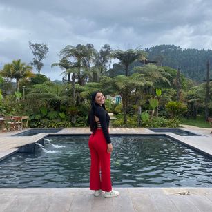 Model - Iris Moira sexy