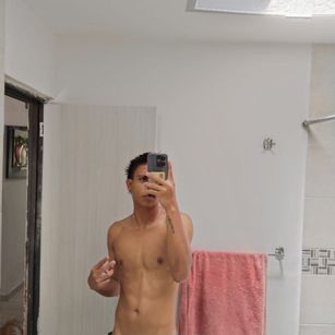 Model - LiamJohnson young