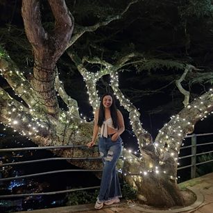 Model - Iris Moira latina