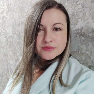 Model - DafnaStark chat