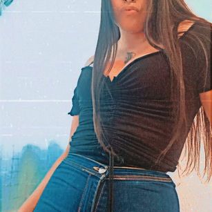 Model - EmilyStar98 latin