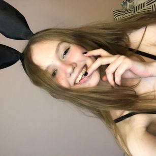 Lizzy joi Model - Lizzy joi