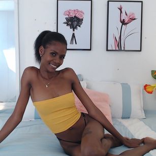 Model - Mia Ebony