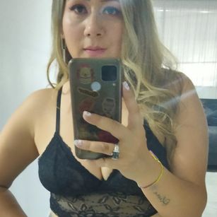 Model - SerenaLove Hot