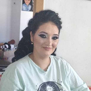 Model - GeniferSweet horny
