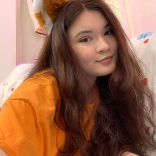 Model - violight feet