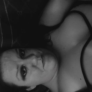 Model - GoddessVuronikaBlack tease