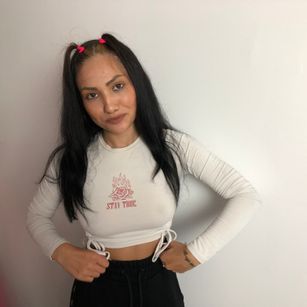 Model - AmyKaiya heels