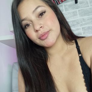 Model - paula ass