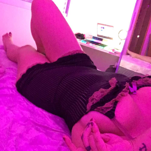 Lola Winter Domme Model - Lola Winter Domme