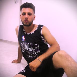 Model - Alan Walker 18