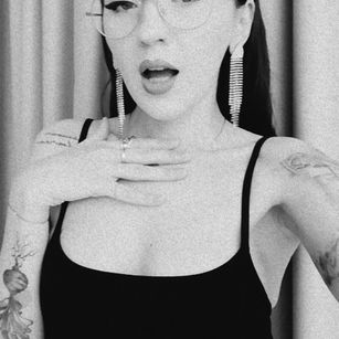 Model - Ruby Stones joi