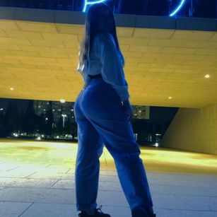 Model - Sweet Heart Lady young