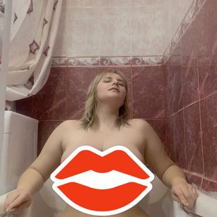 Model - Diva naked