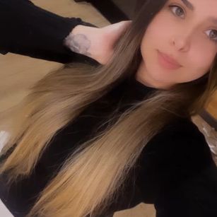 Model - julieta77 latina